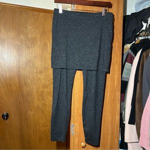 ❤️BOGO BUNDLE DEAL ❤️ Cabi Womens Small Grey Skirted Leggings